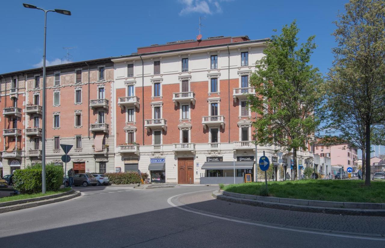 Super Modern And Design Apartment, A Due Passi Dai Navigli Milano Esterno foto